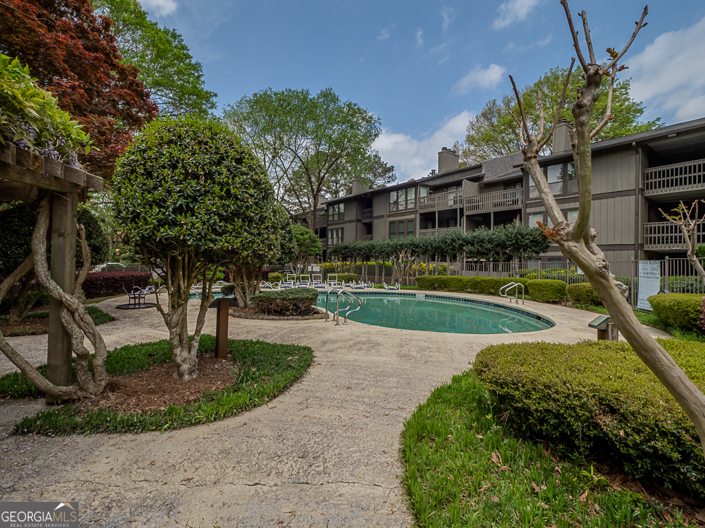 Chimney Trace - Residential