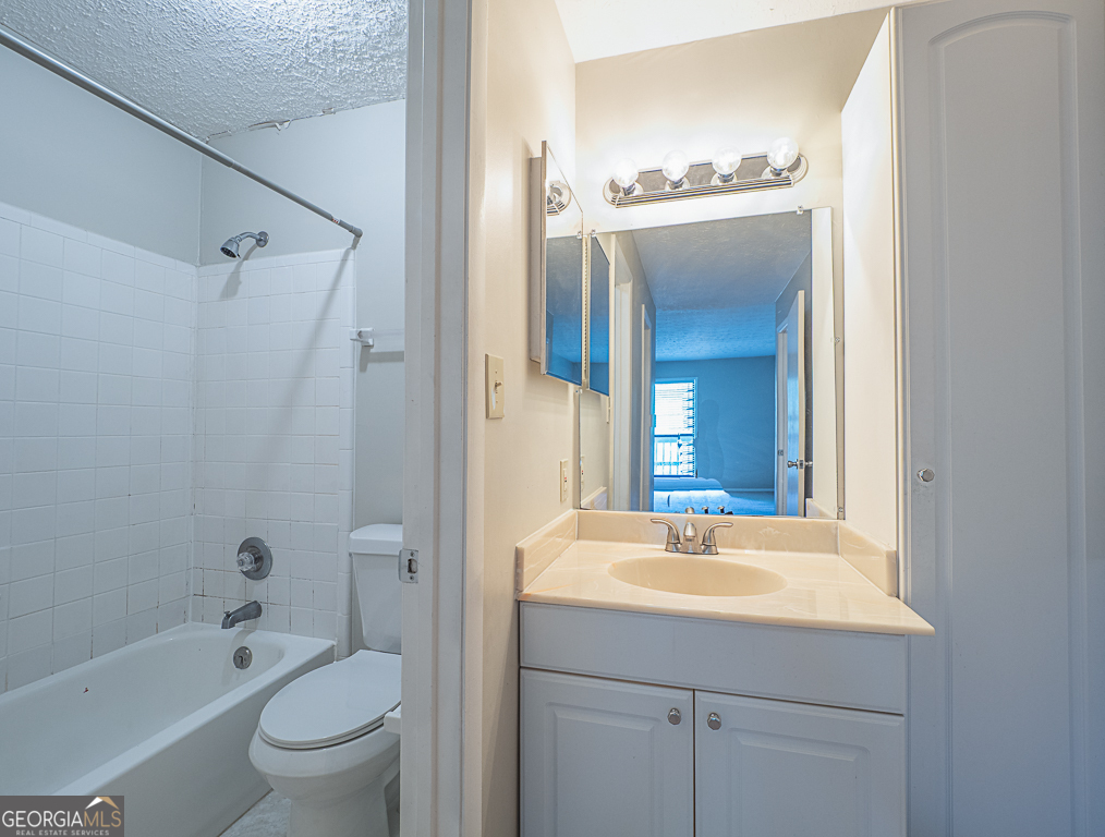 Chimney Trace - Residential