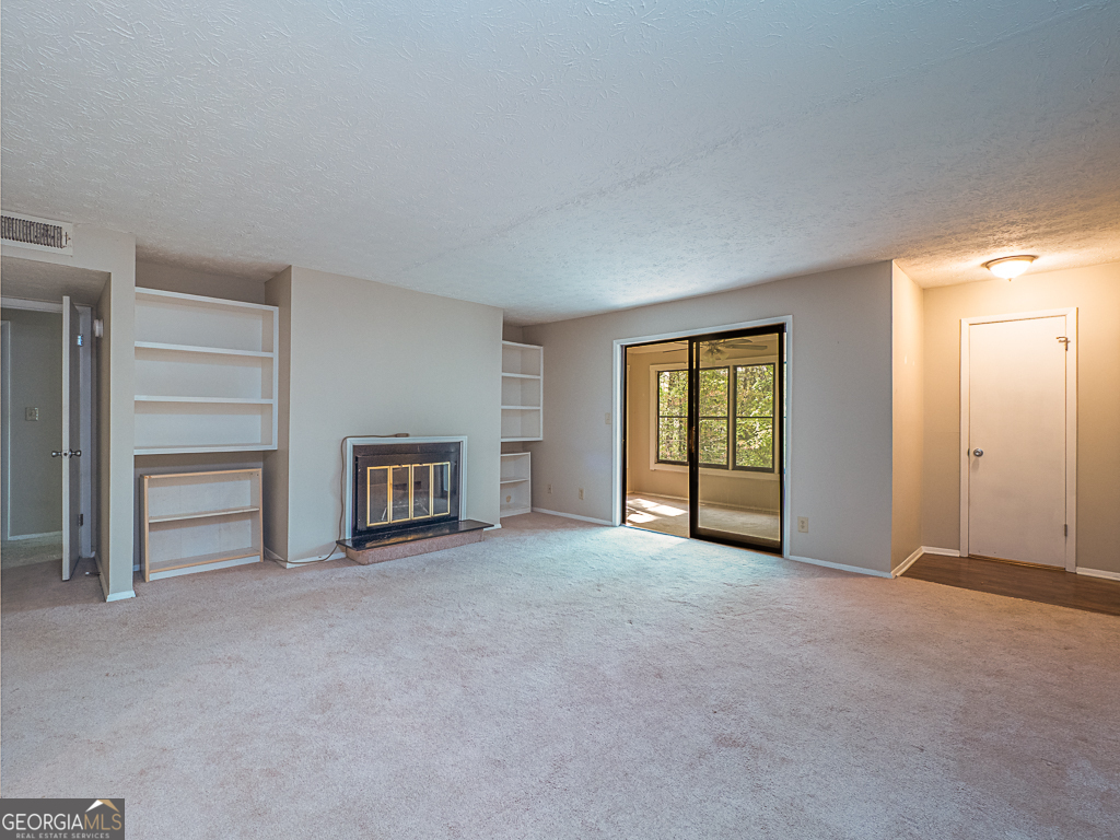 Chimney Trace - Residential