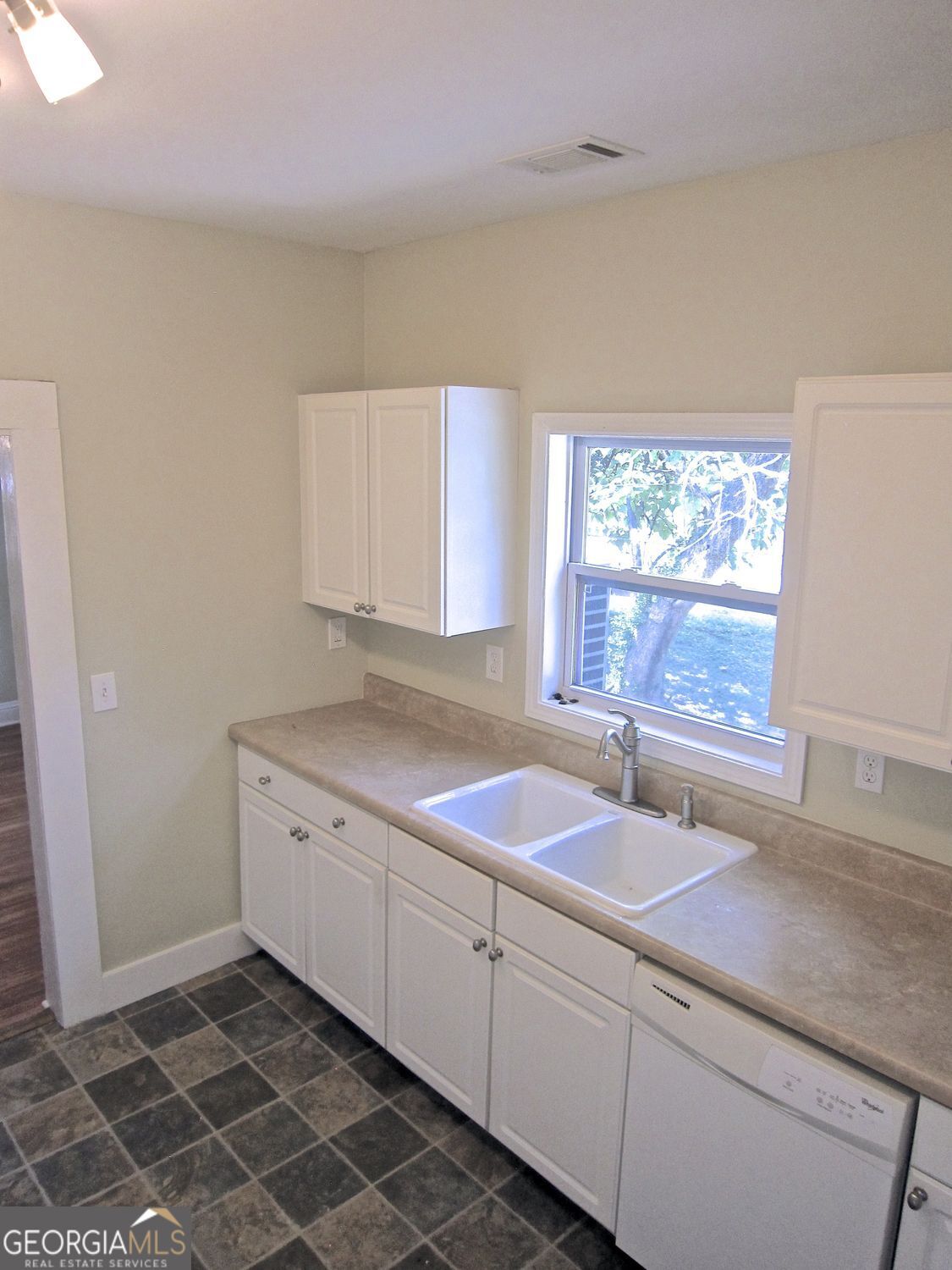 734 McDonough BLVD SE