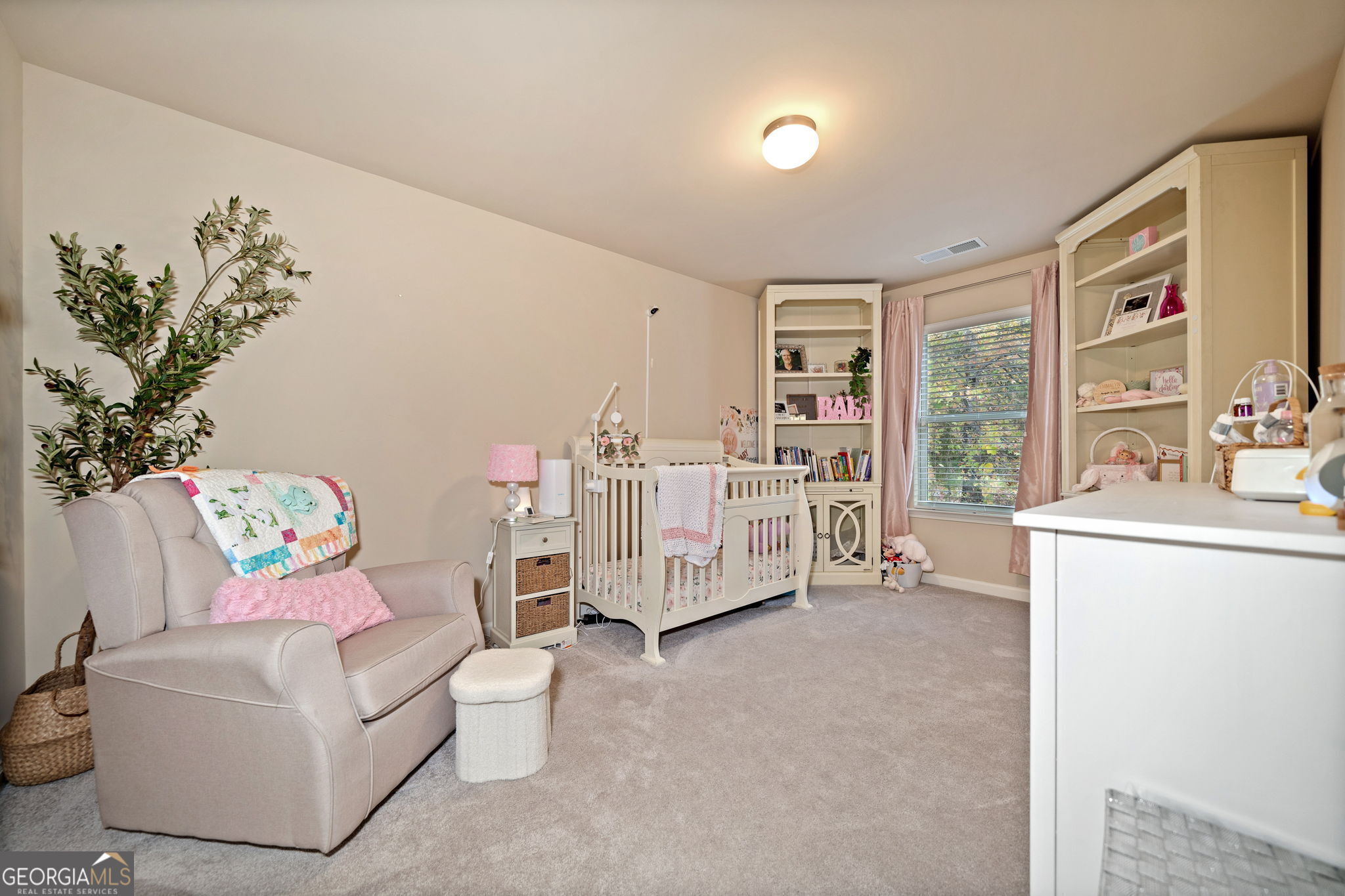 Canton, Georgia 30114, United States, 3 Bedrooms Bedrooms, ,3 BathroomsBathrooms,Residential,Pending,1655