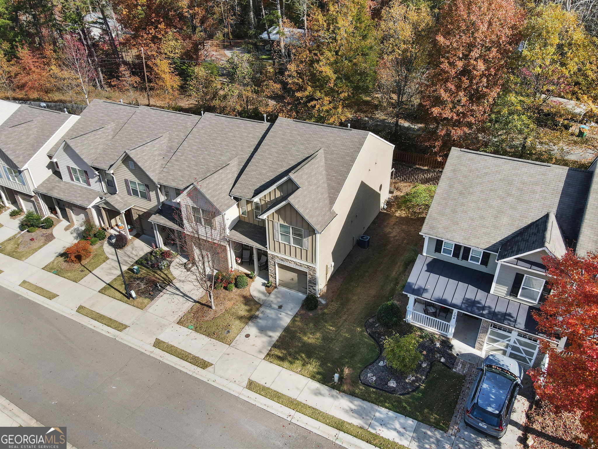 Canton, Georgia 30114, United States, 3 Bedrooms Bedrooms, ,3 BathroomsBathrooms,Residential,Pending,1655