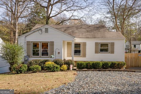 Photo of 1384 Westmont Road SW, Atlanta, GA 30311 (MLS # 10657392)