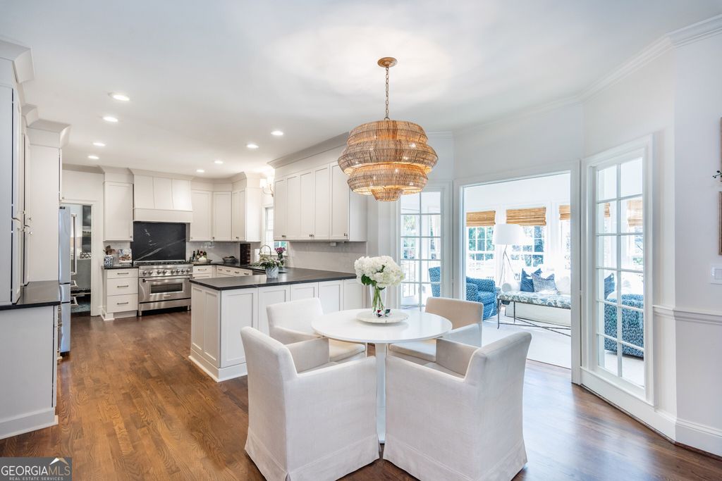 Photo of 305 Aldenshire Place, Sandy Springs, GA 30350 (MLS # 10676813)