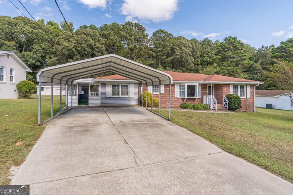 Photo of 951 Northside Drive, Lawrenceville, GA 30043 (MLS # 10724255)