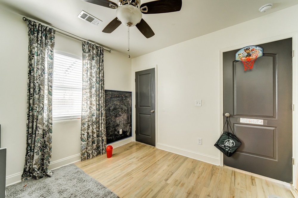 East Lake Terrace - Residential