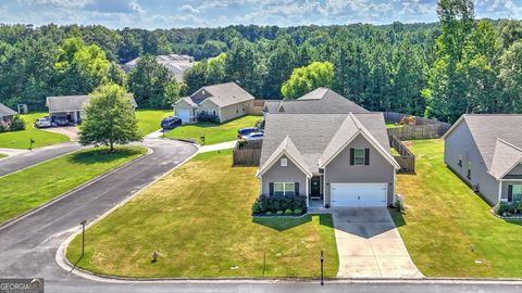 Photo of 77 Willowrun Drive SW, Rome, GA 30165 (MLS # 10510880)