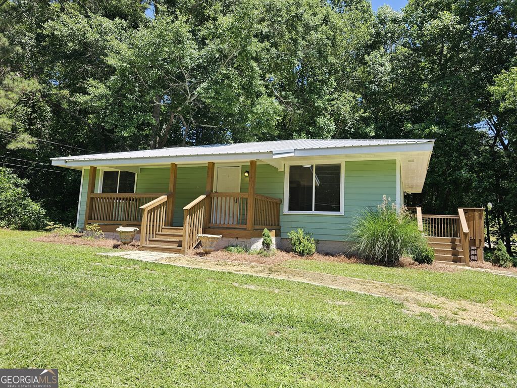 Photo of 505 Beaver Pond Road, Carrollton, GA 30117 (MLS # 10779215)