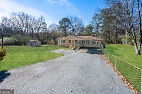 Single Family Residence in Douglasville GA 1161 Bingham Road.jpg