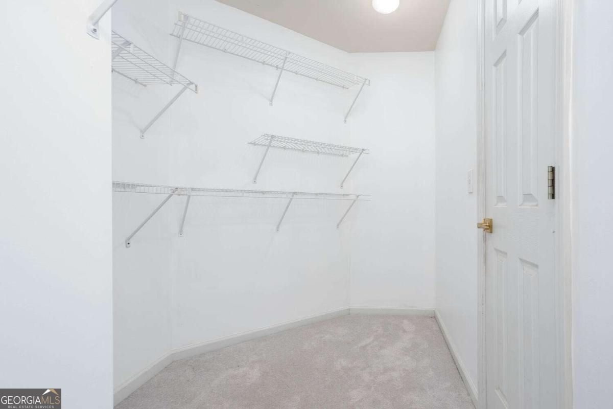 Four Seasons - Residential