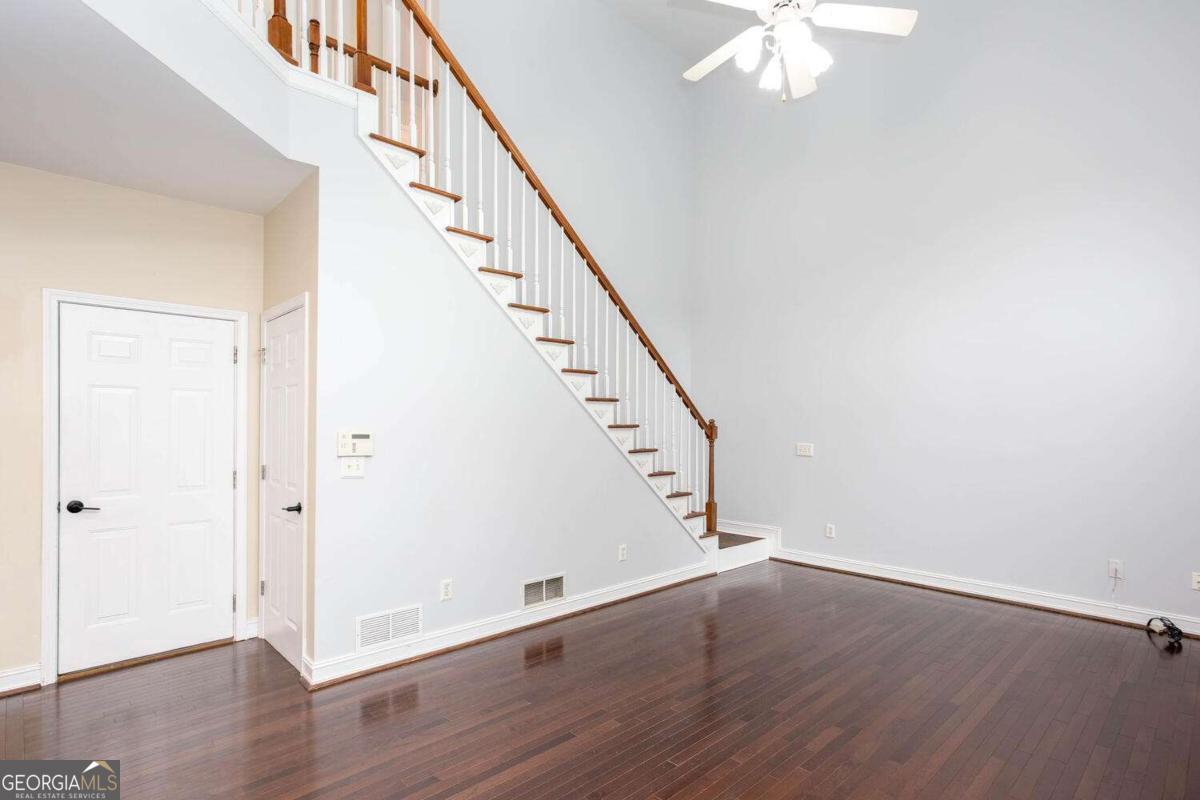 Four Seasons - Residential