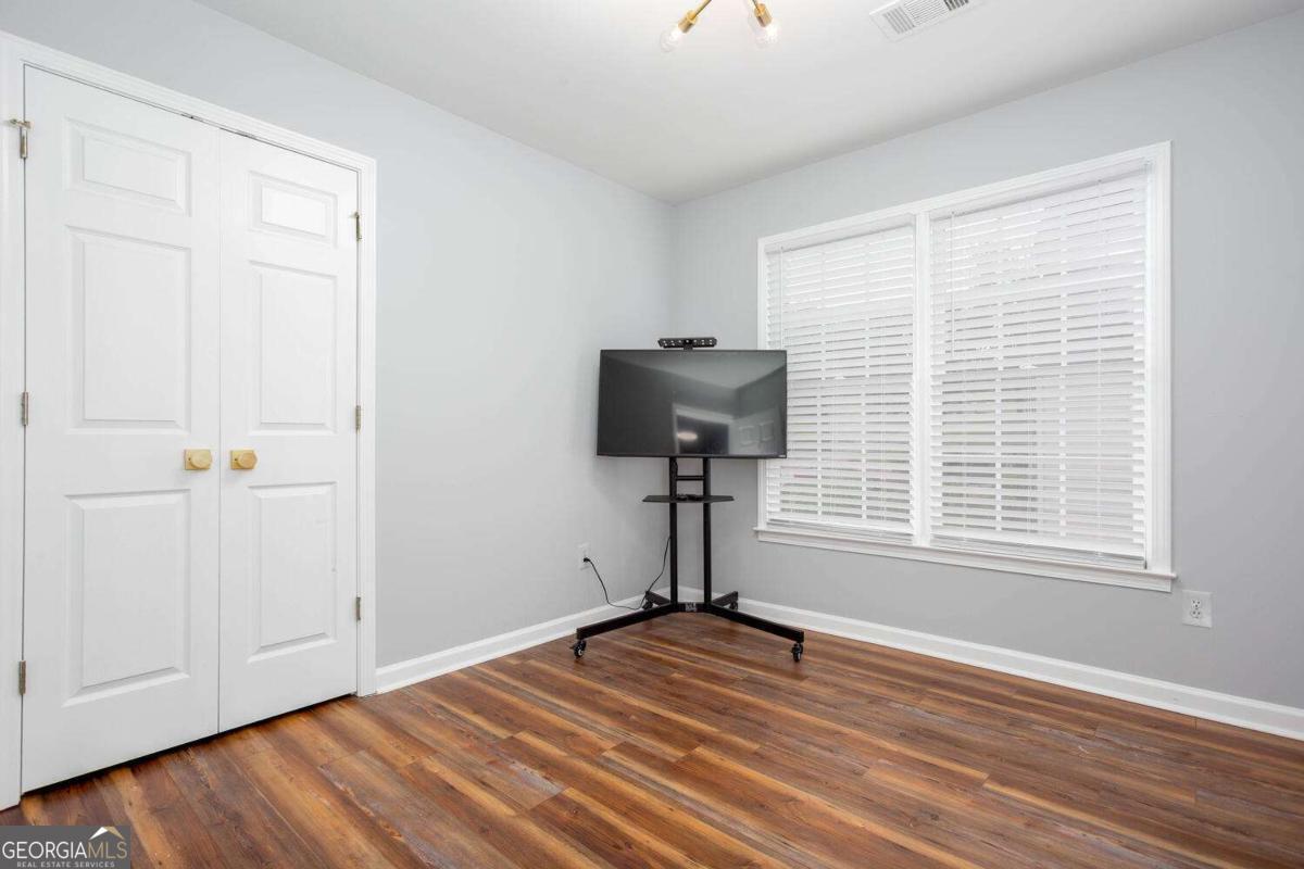 Four Seasons - Residential