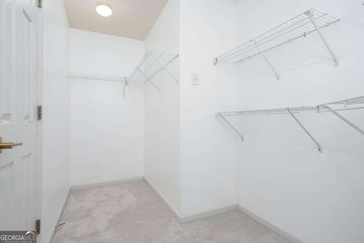 Four Seasons - Residential