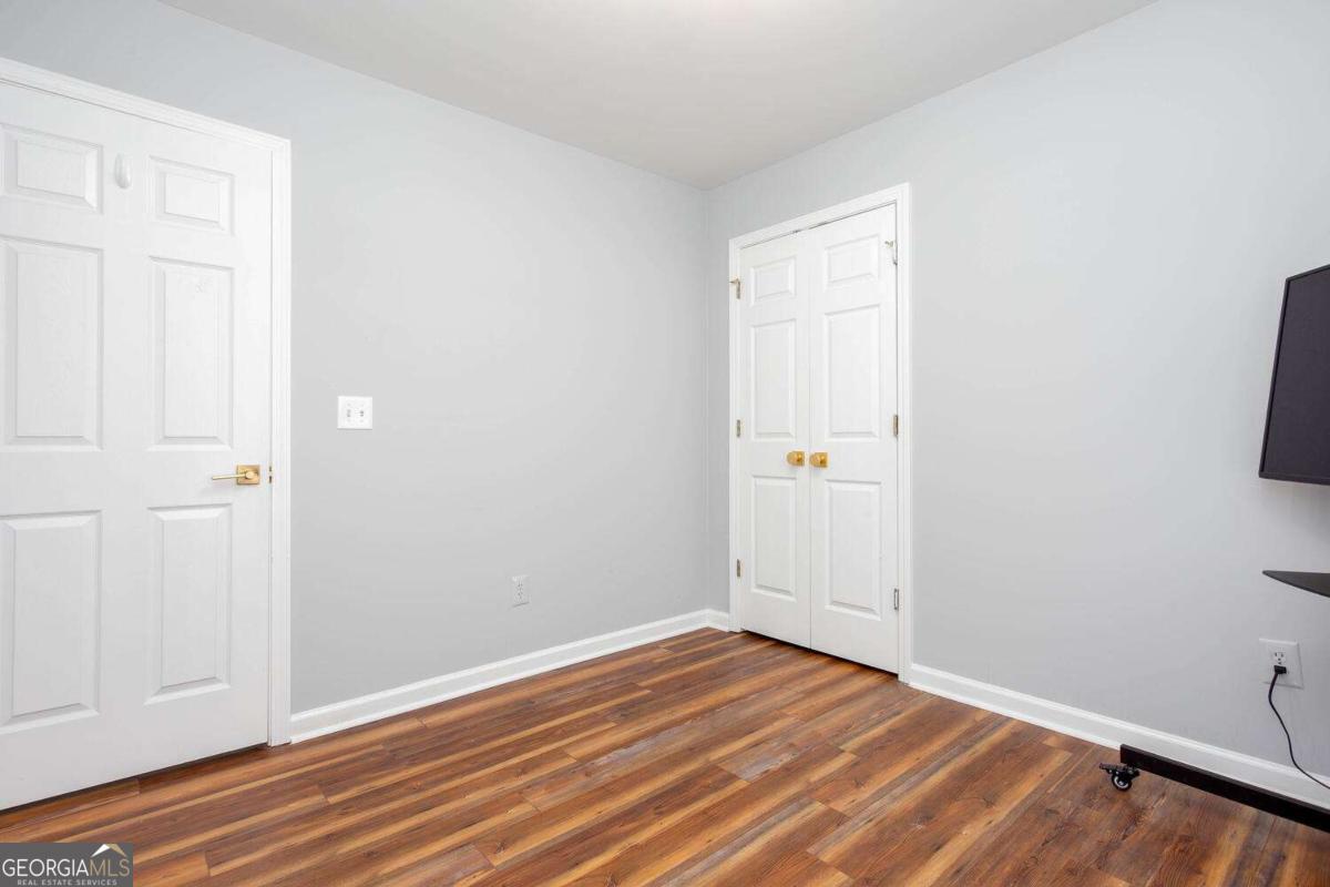 Four Seasons - Residential