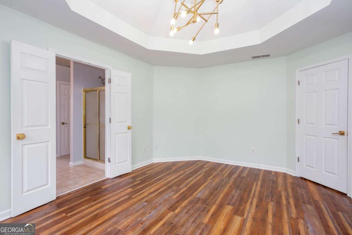 Four Seasons - Residential