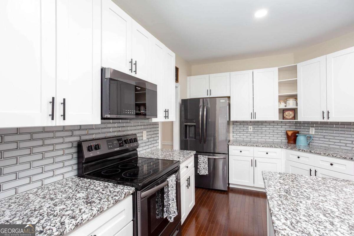 Four Seasons - Residential