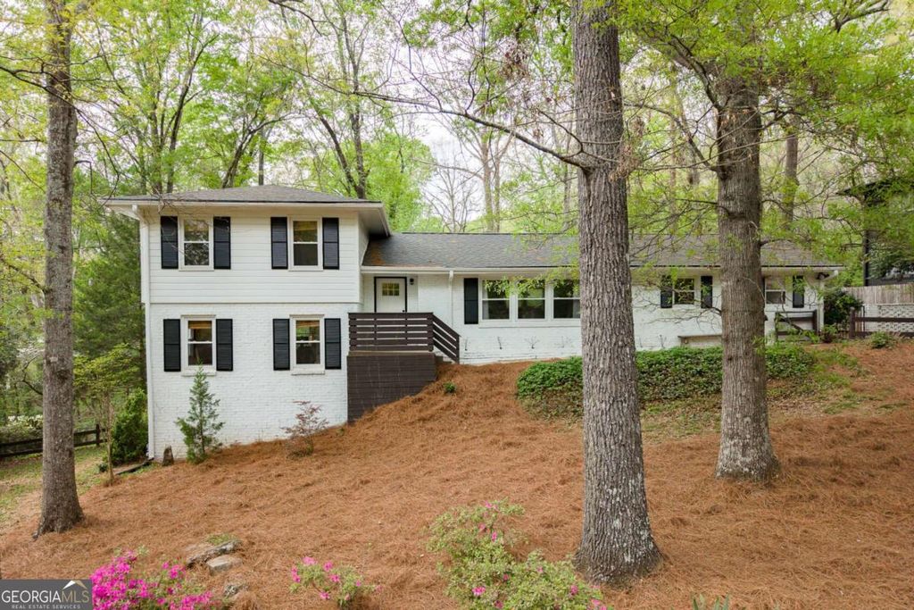 Photo of 130 Oakdale Road, Athens, GA 30606 (MLS # 10729419)