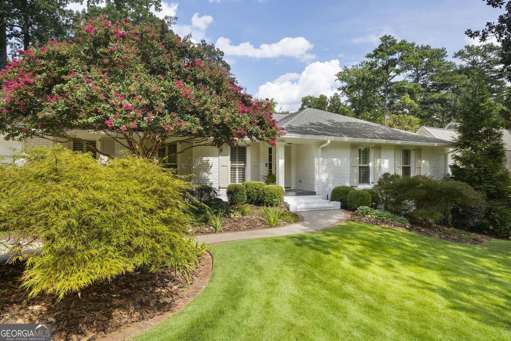Photo of 4795 Cherrywood Lane, Atlanta, GA 30342 (MLS # 10826163)