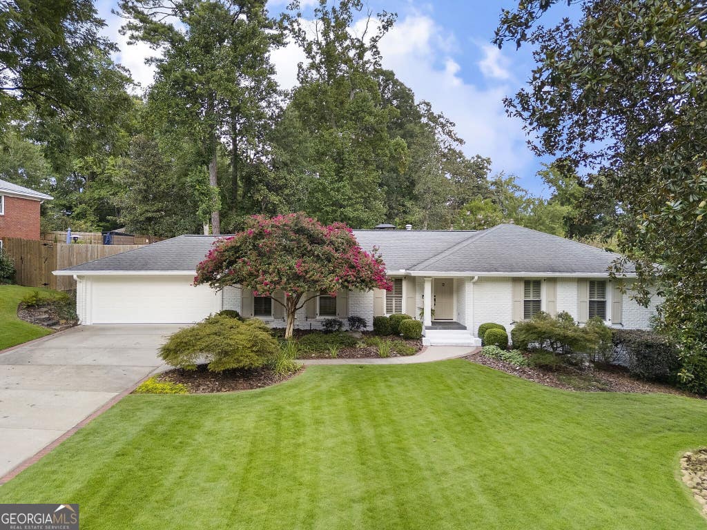 Photo of 4795 Cherrywood Lane, Atlanta, GA 30342 (MLS # 10826163)