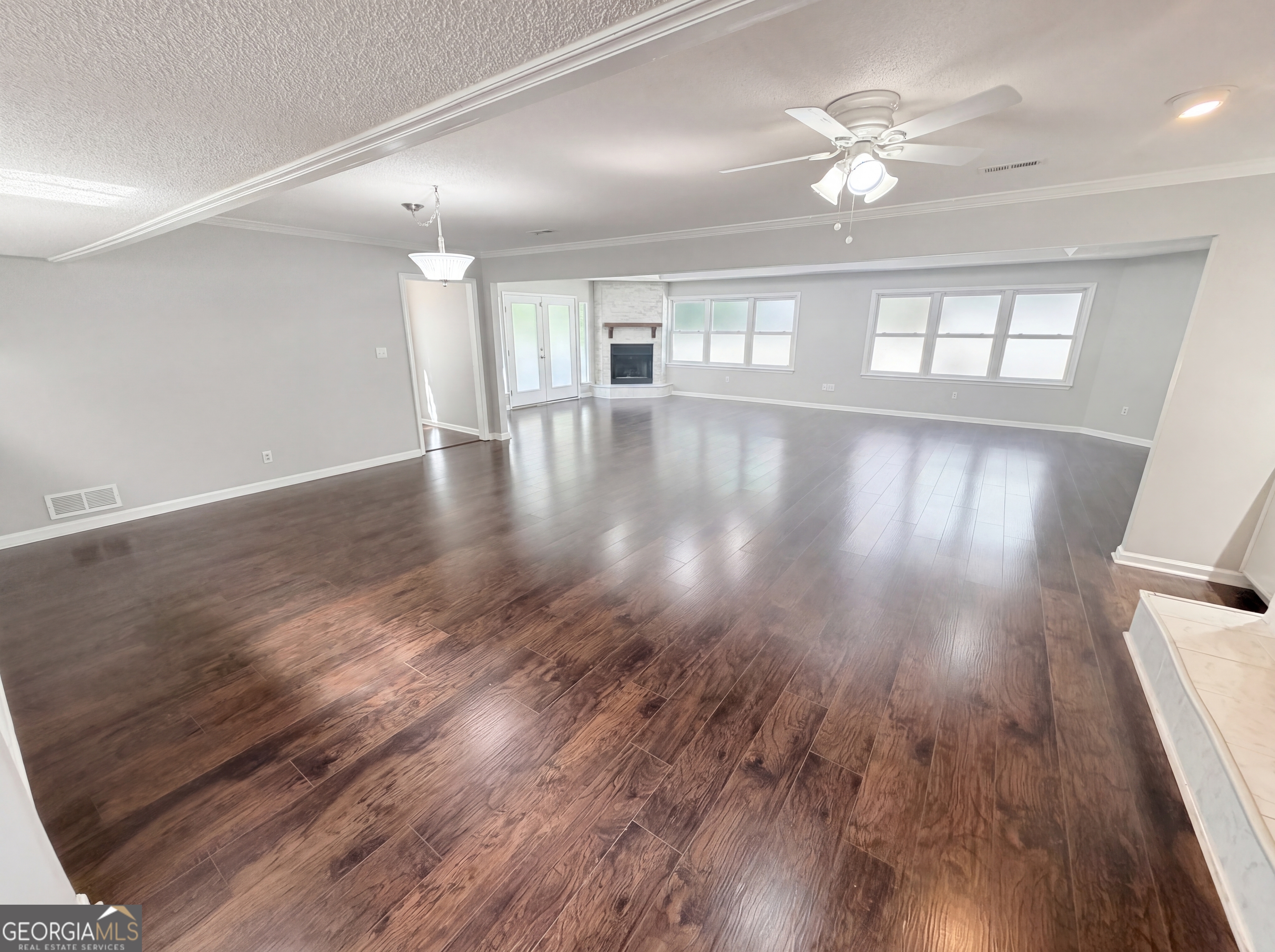 2988 Chipmunk TRL SE