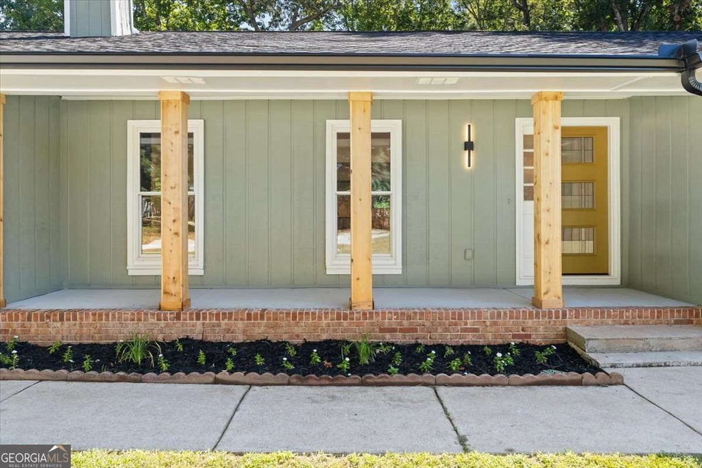 Photo of 2177 E Chester Circle SE, Conyers, GA 30013 (MLS # 10874862)
