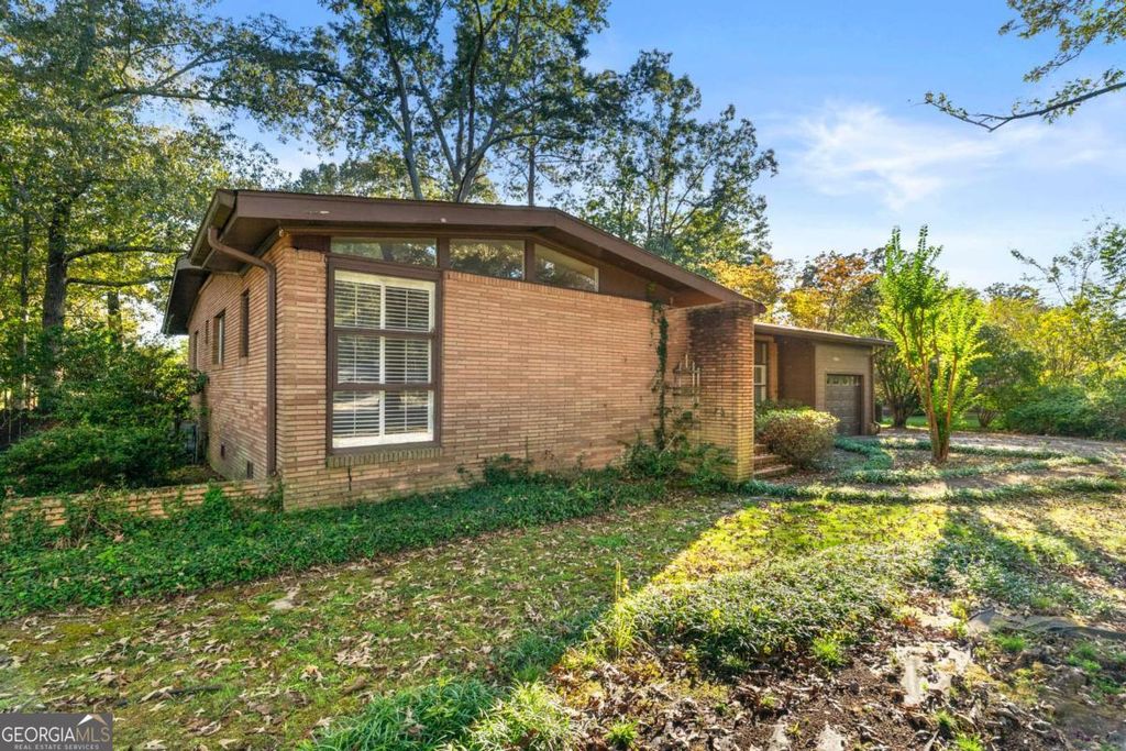 Photo of 3013 Garden Lakes Boulevard NW, Rome, GA 30165 (MLS # 10658871)