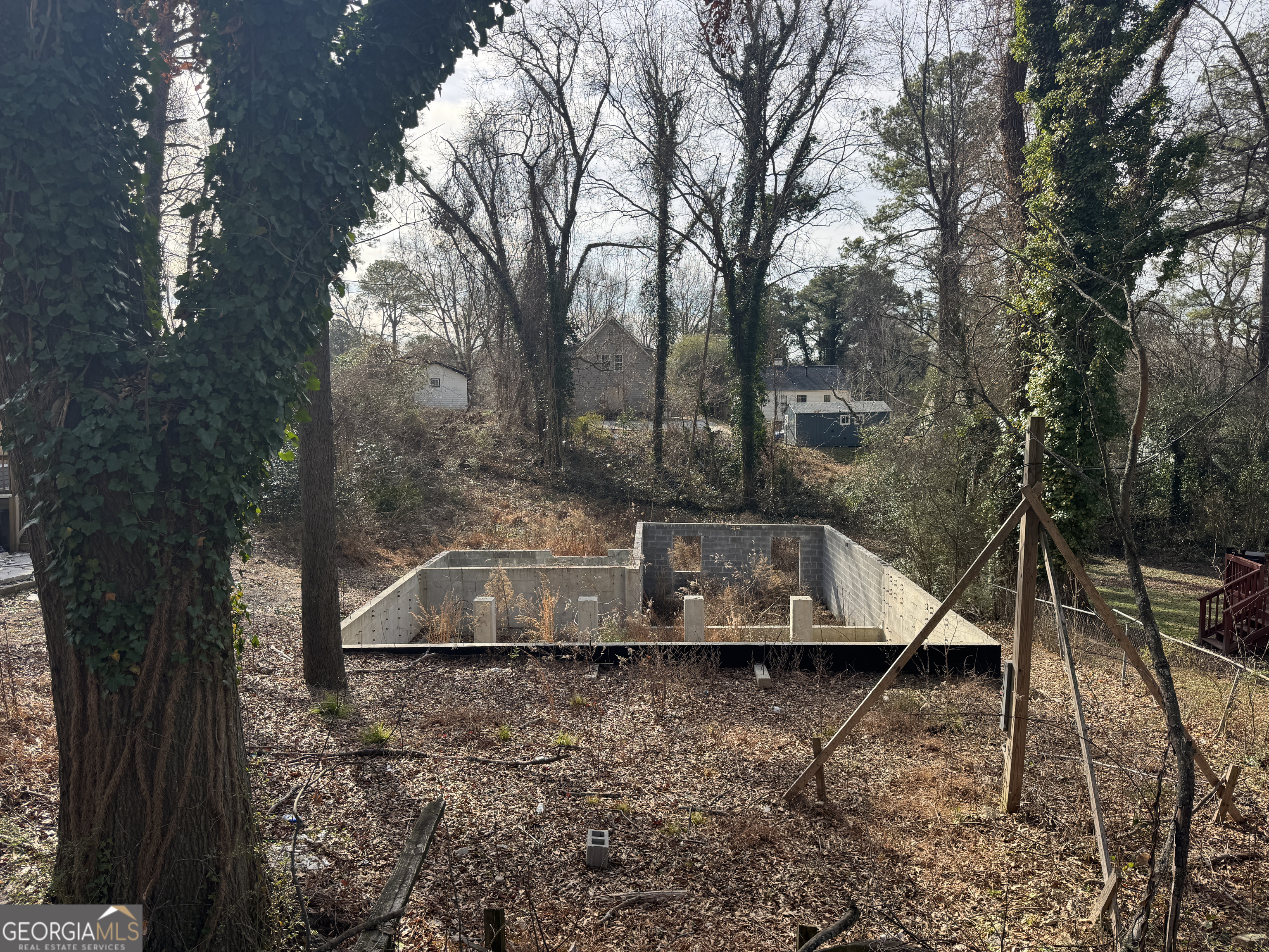 2034 Arlington CIR NW