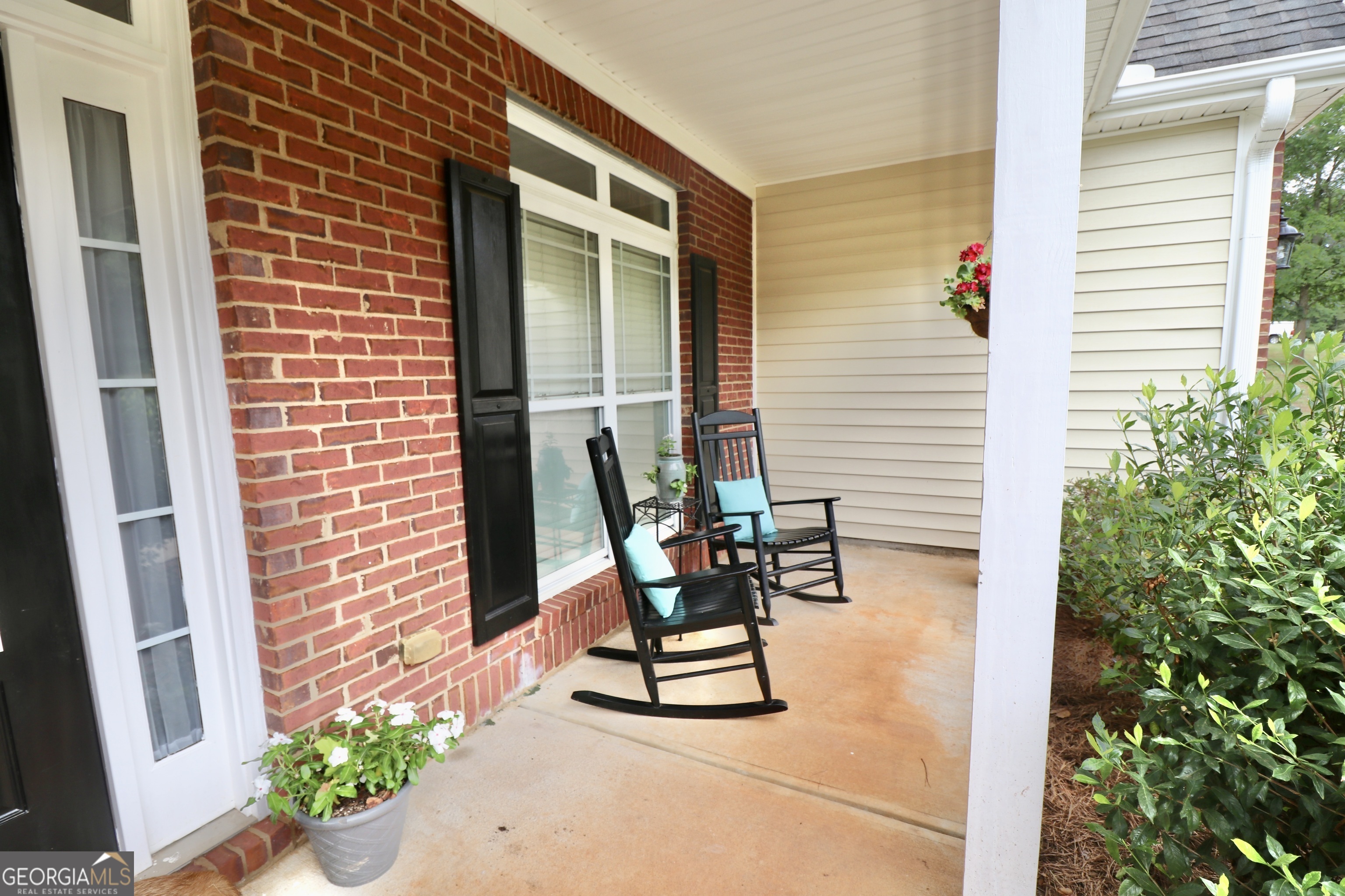190 Roundtree WAY