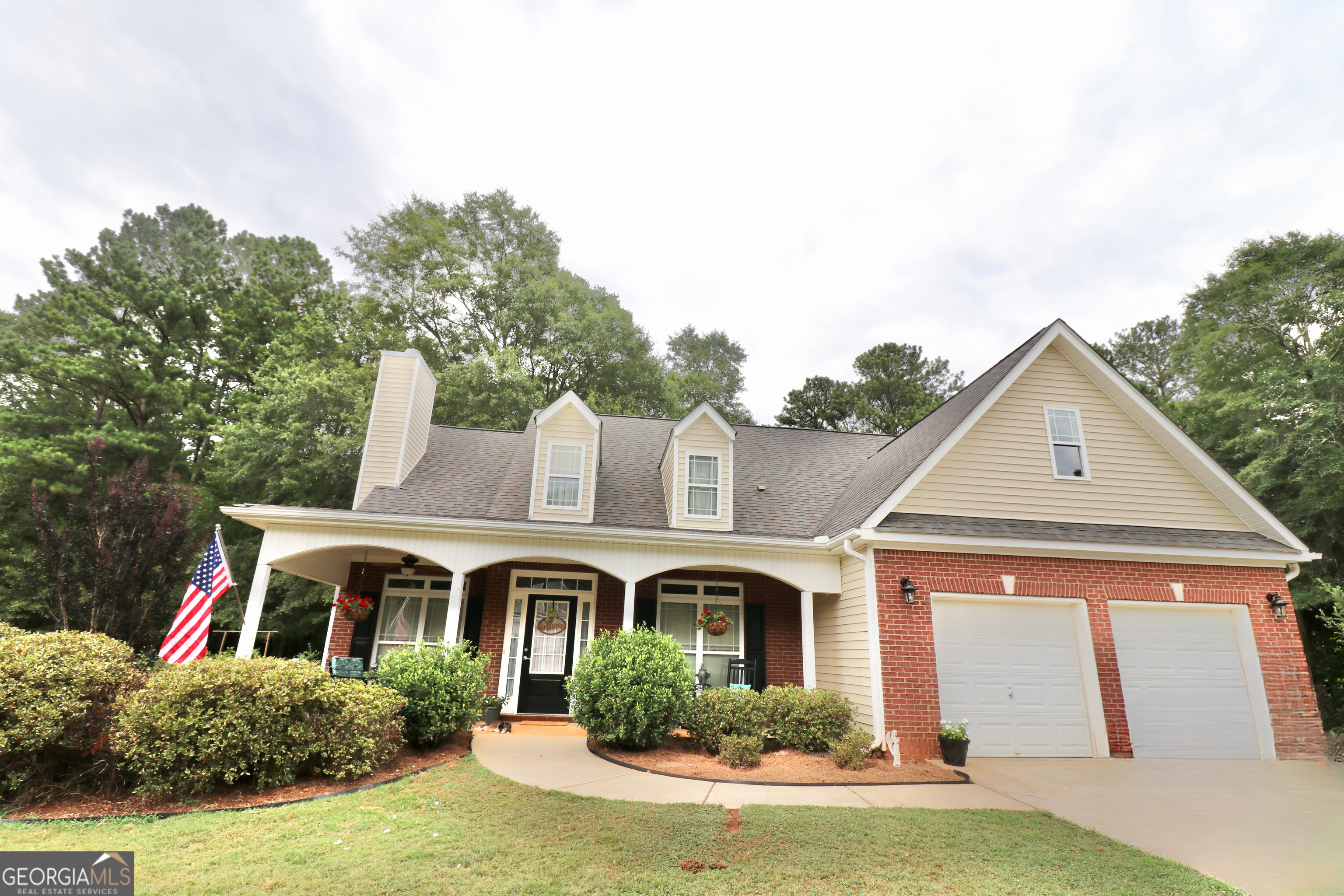 190 Roundtree WAY