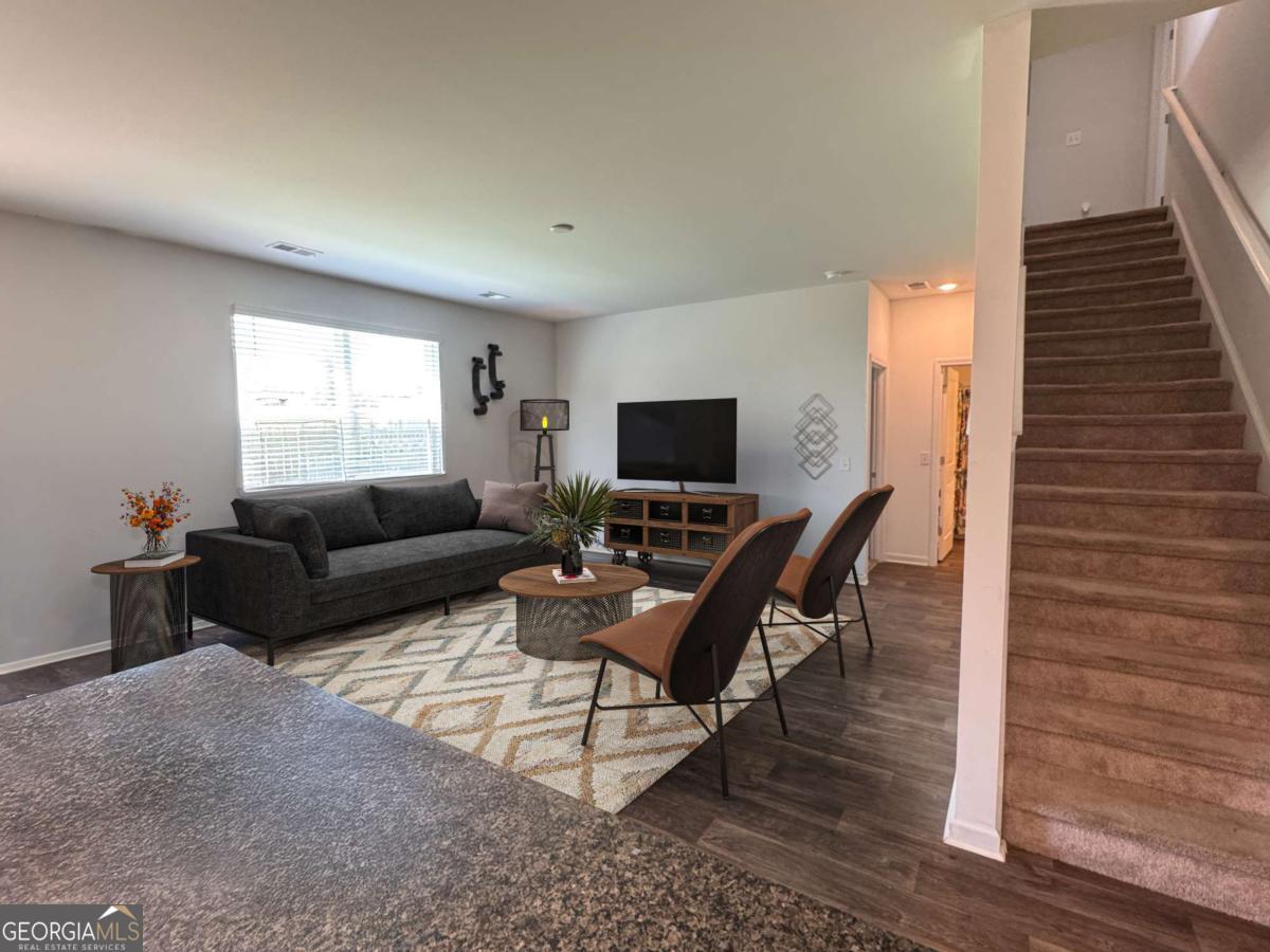 131 Hogan DR