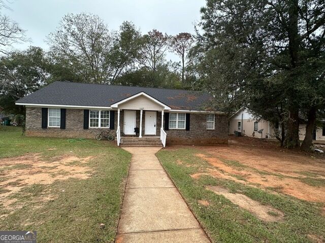 Photo of 323 Carriage Lane #UNIT B, Albany, GA 31721 (MLS # 10881186)
