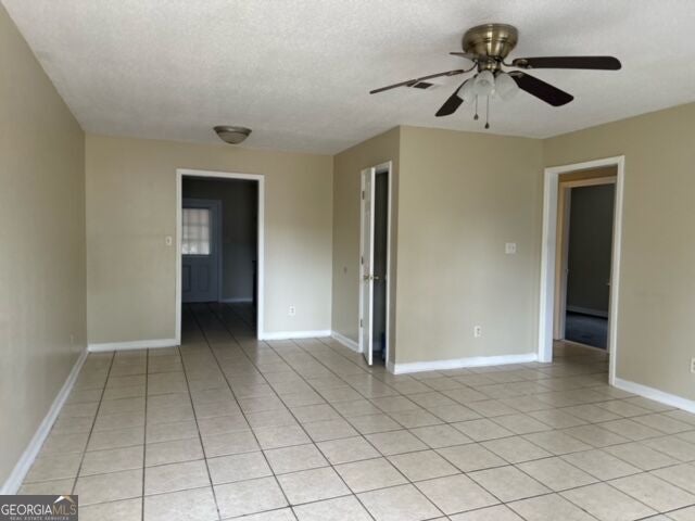 Photo of 323 Carriage Lane #UNIT B, Albany, GA 31721 (MLS # 10881186)