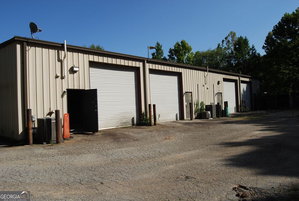 Photo of 250 Robinson Drive #B, Fayetteville, GA 30214 (MLS # 10706736)