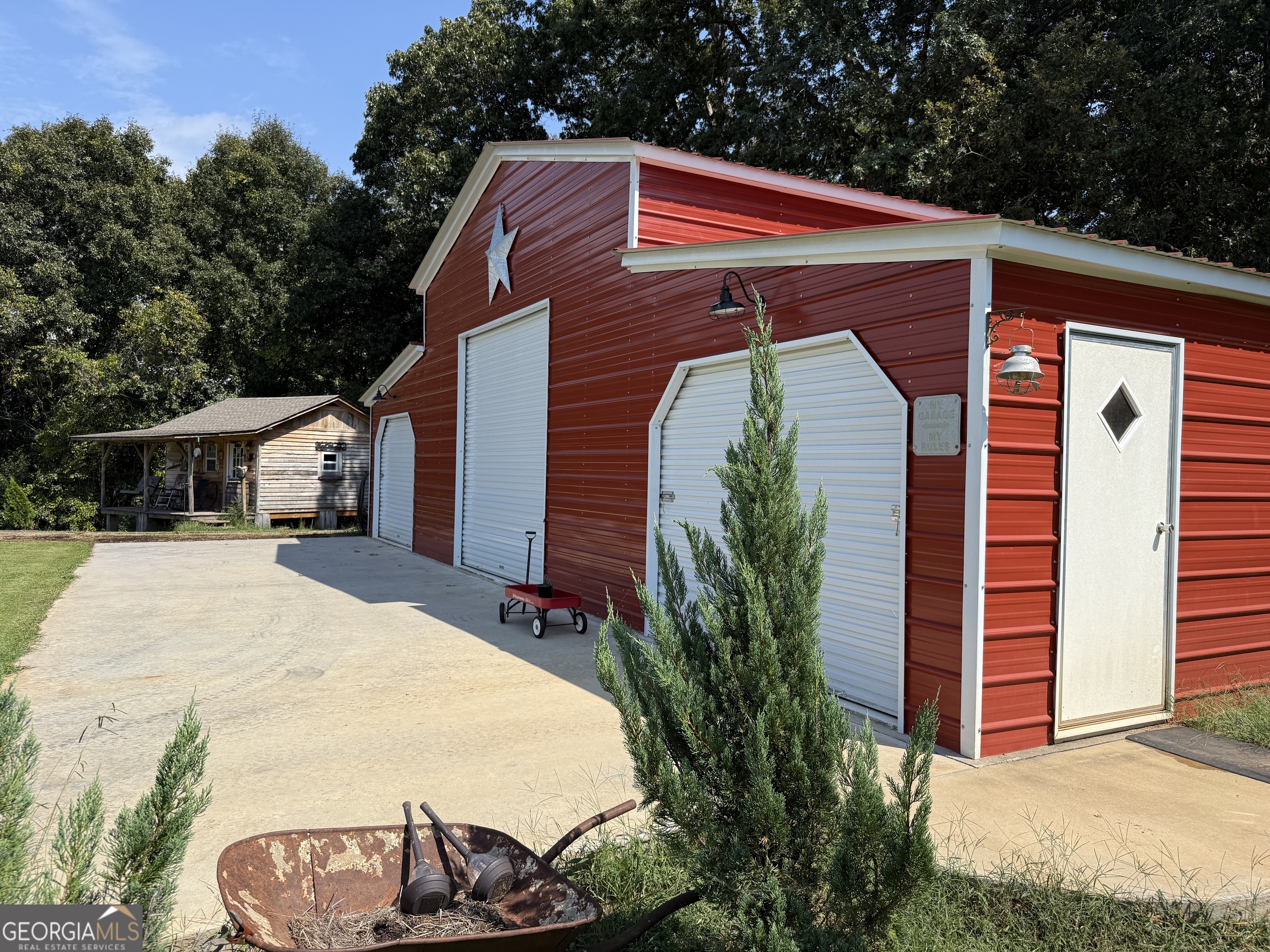 1057 Pleasant Hill CIR