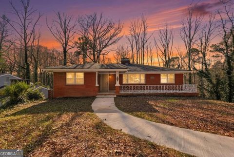 Photo of 2856 Engle Road NW, Atlanta, GA 30318 (MLS # 10657142)