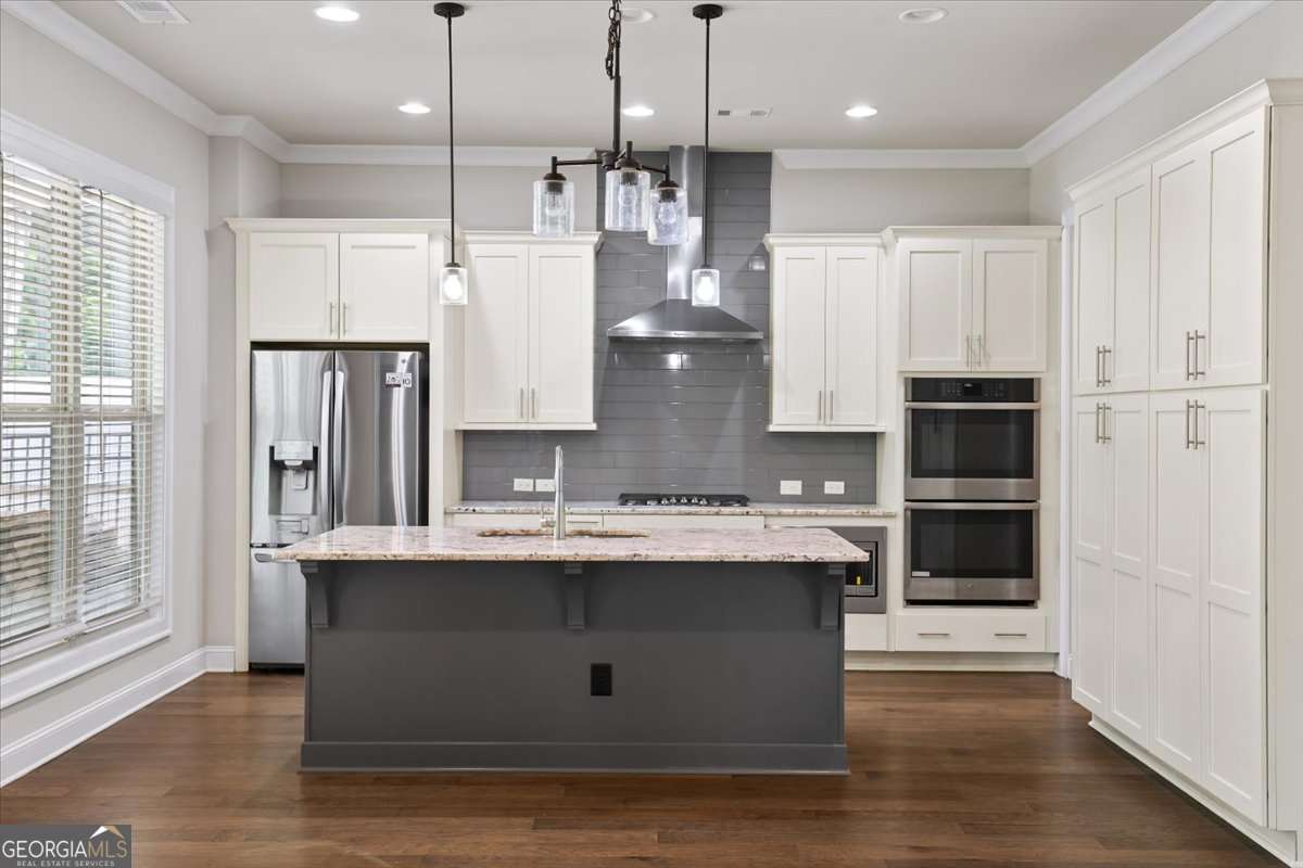 655 Fieldcrest Park LN