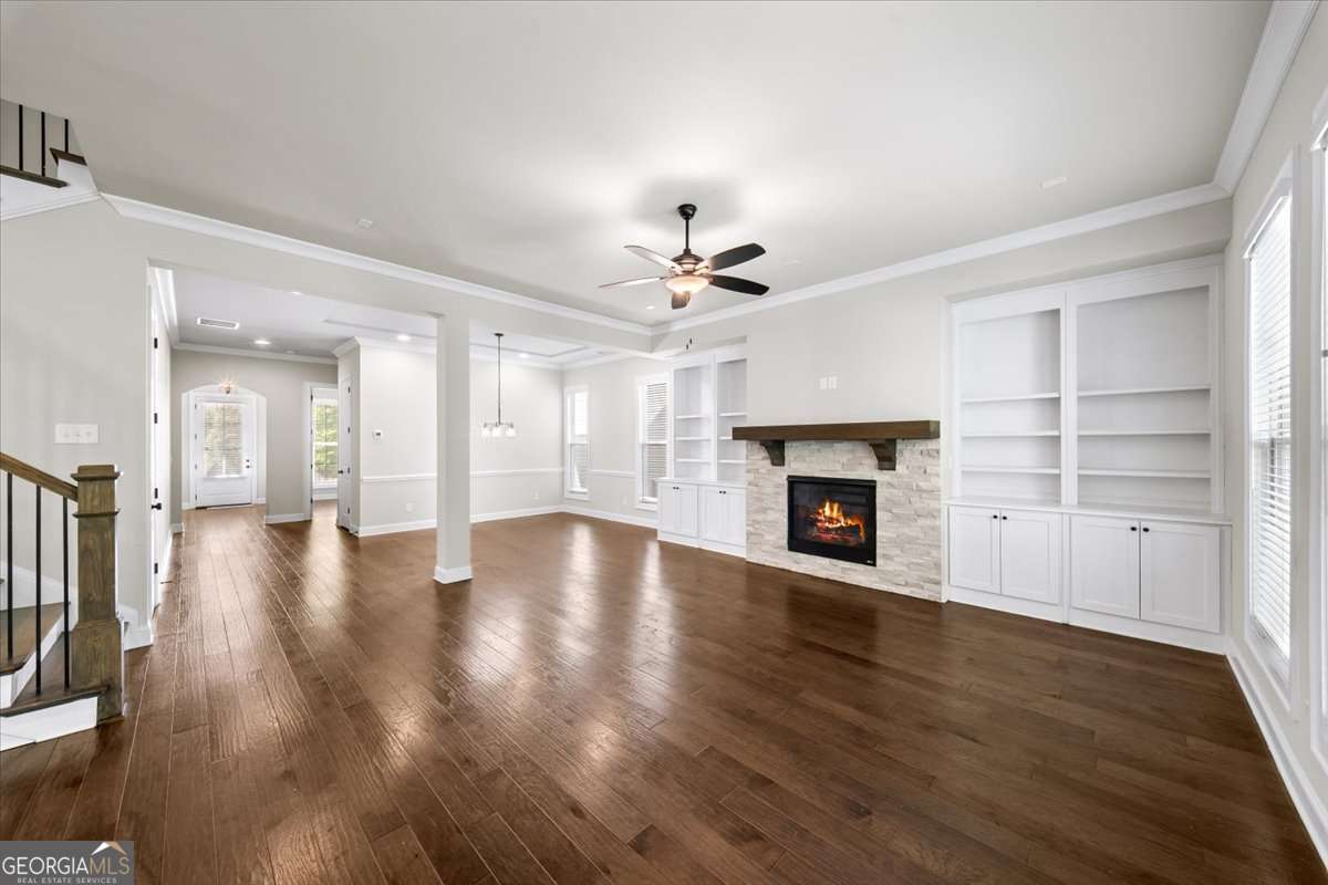 655 Fieldcrest Park LN