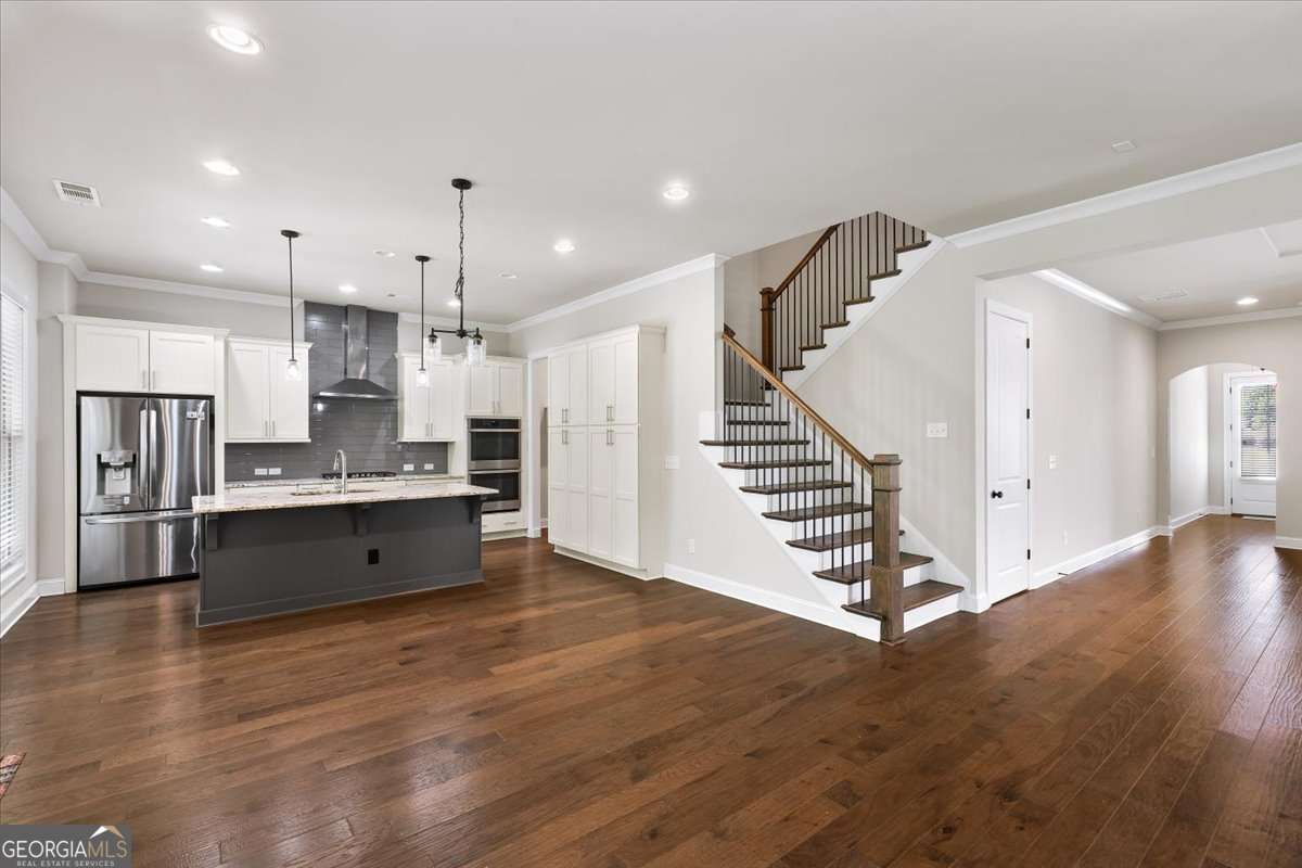 655 Fieldcrest Park LN