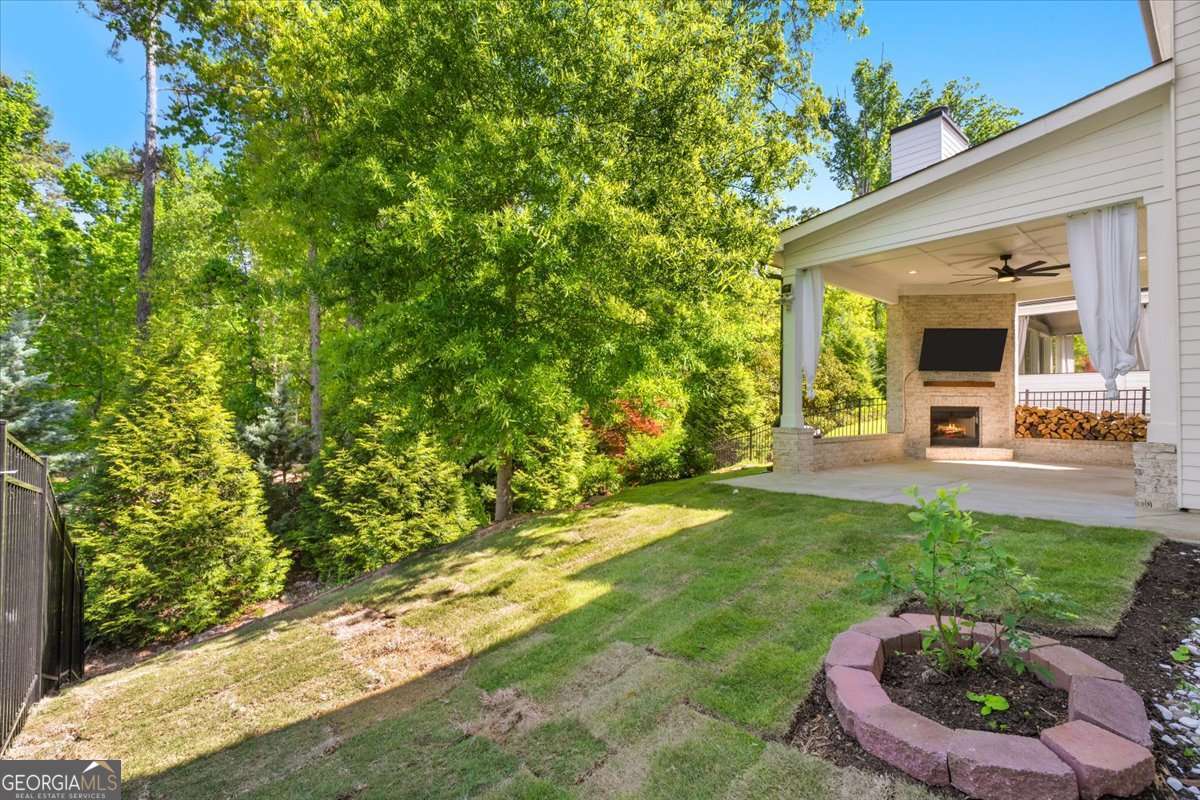 655 Fieldcrest Park LN