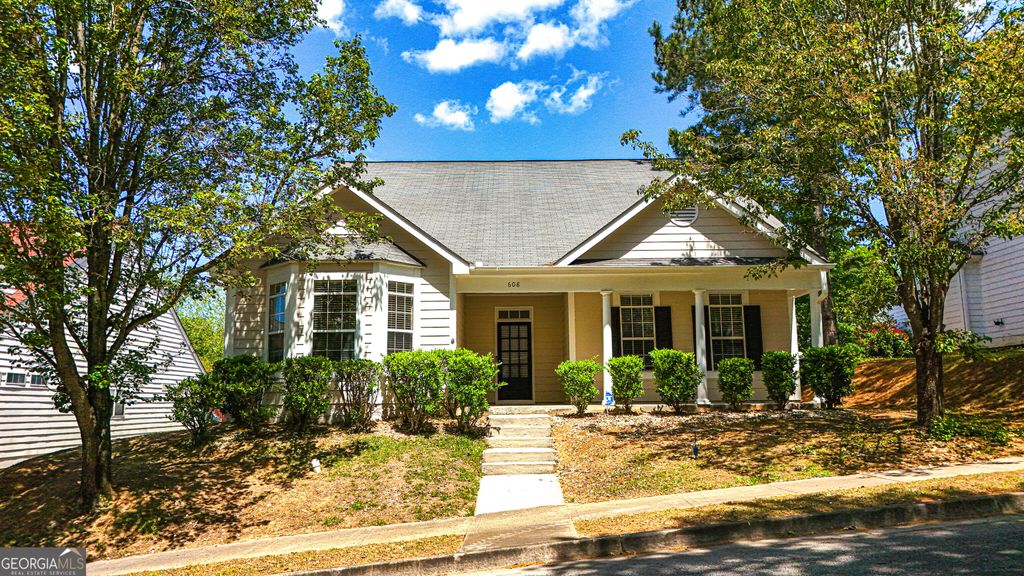 Photo of 608 Brookwater Drive, Stockbridge, GA 30281 (MLS # 10736100)