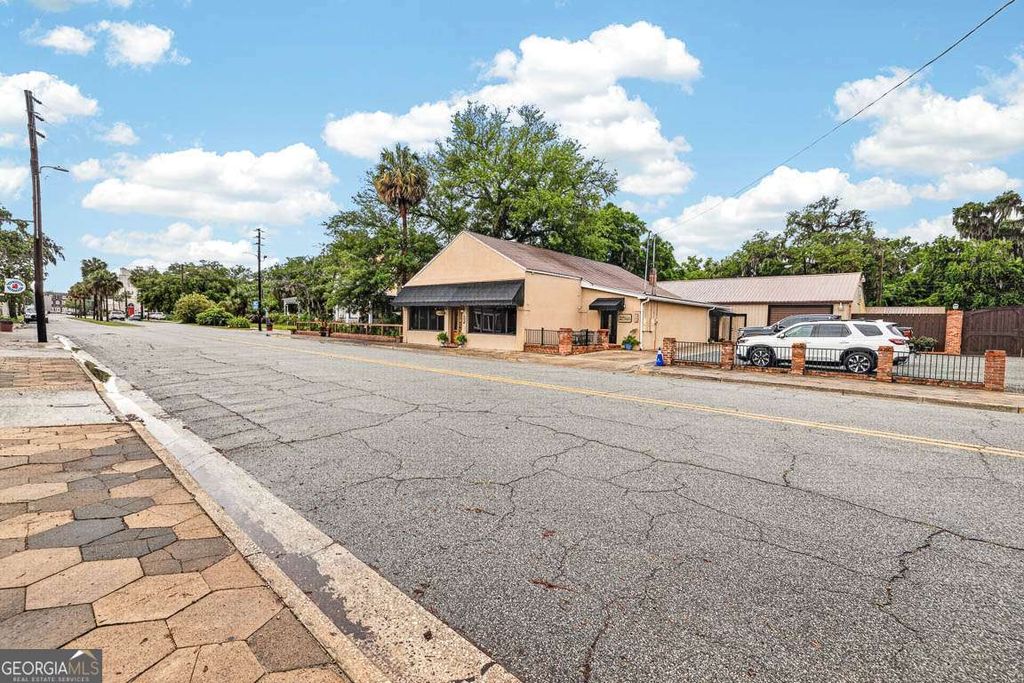 Photo of 1607 Norwich Street, Brunswick, GA 31520 (MLS # 10764417)