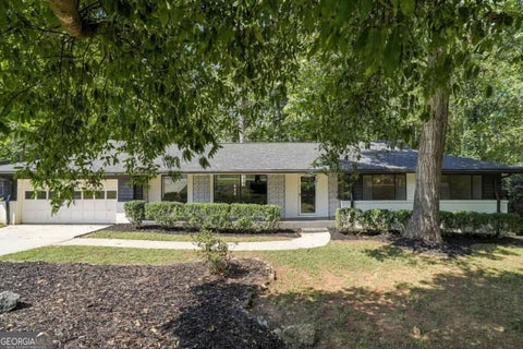 Photo of 2636 Whiteleigh Court NE, Atlanta, GA 30345 (MLS # 10851240)