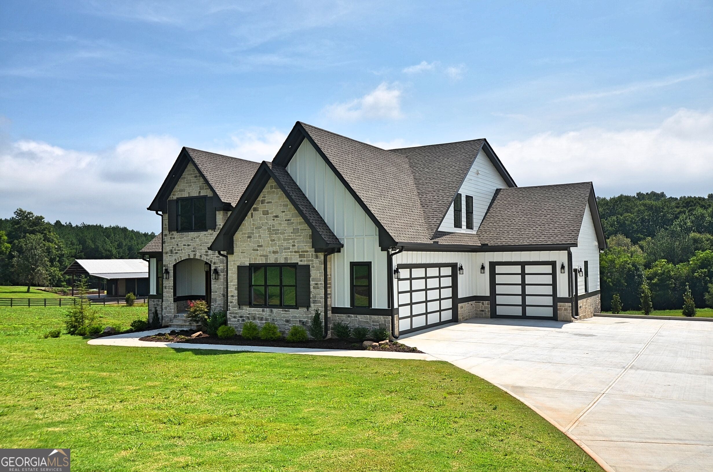 810 North Hampton WAY