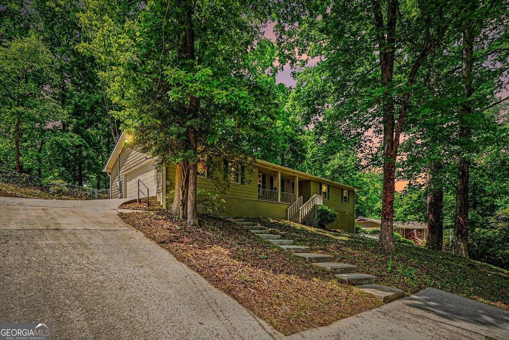 Photo of 3642 Rainbow Circle SW, Snellville, GA 30039 (MLS # 10741230)