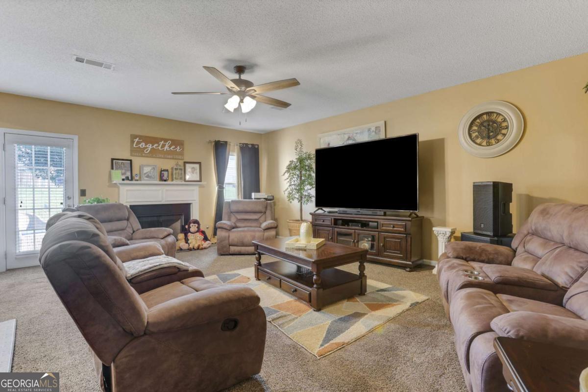 5870 Sunflower CT