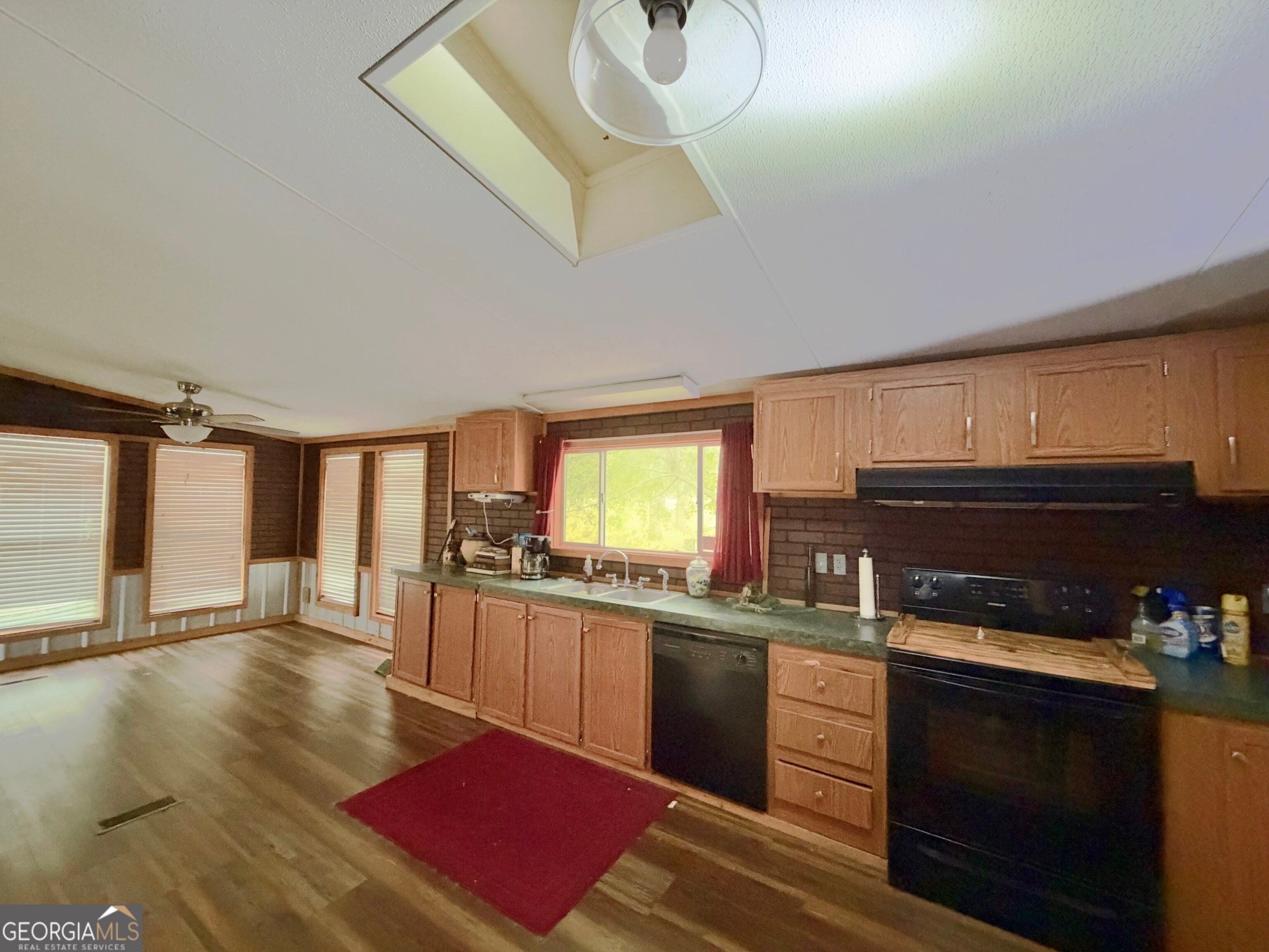 698 Pat Dixon RD