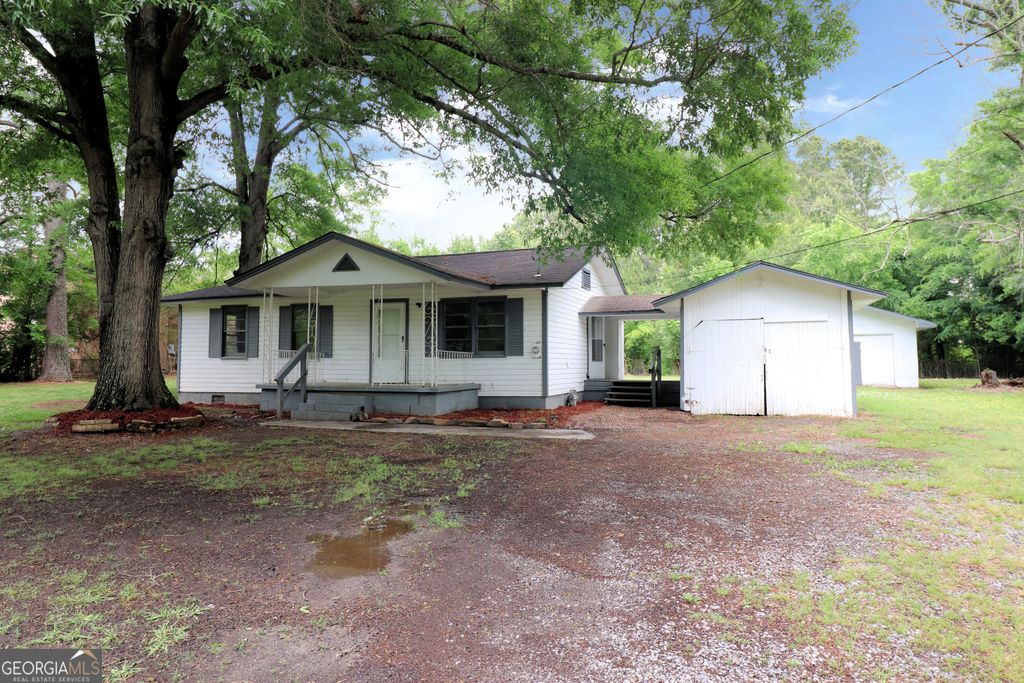 Photo of 152 Hennon Drive NW, Rome, GA 30165 (MLS # 10774703)