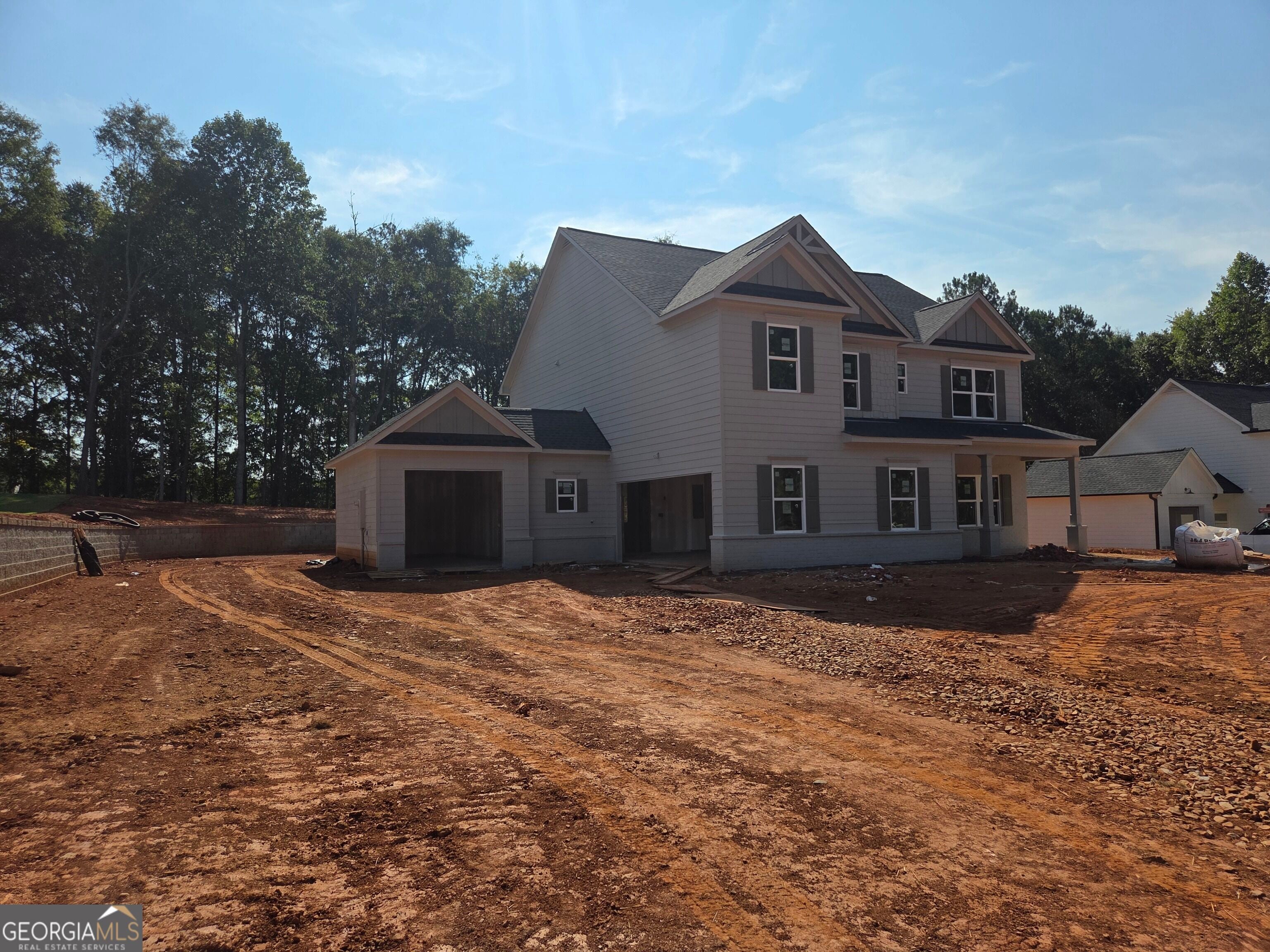 374 Meadows DR