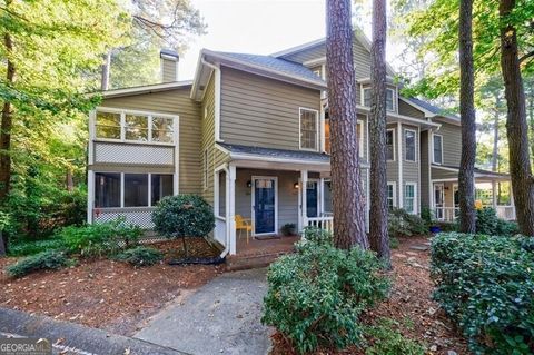 1414 Oakridge CIR Decatur GA 30033