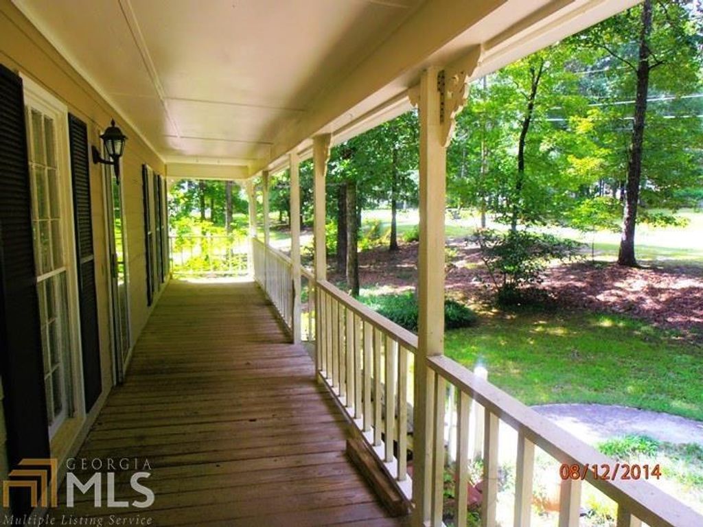 Photo of 165 Ladora Drive, Dallas, GA 30157 (MLS # 10706774)